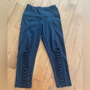 YogaLicious Capri Leggings